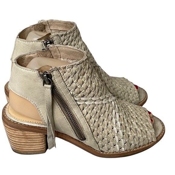 Sam Edelman Cooper Woven Leather Peep Toe Sandals Size 6.5 Block Heel - Picture 3 of 11